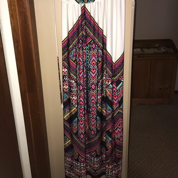 Patterned Maxi Dress - Picture 4 of 4
